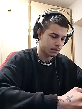 BigDickEnrg7195 online show from February 21, 2025, 9:54 pm