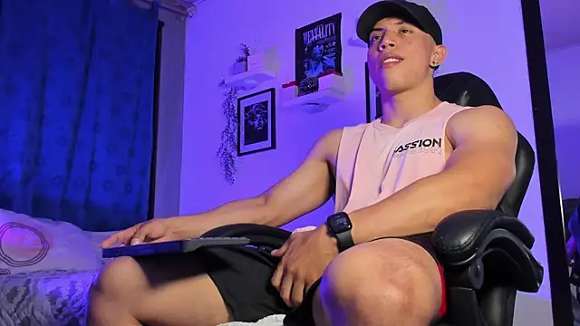 ThomsEvery  online show from September 10, 2025, 3:28 am