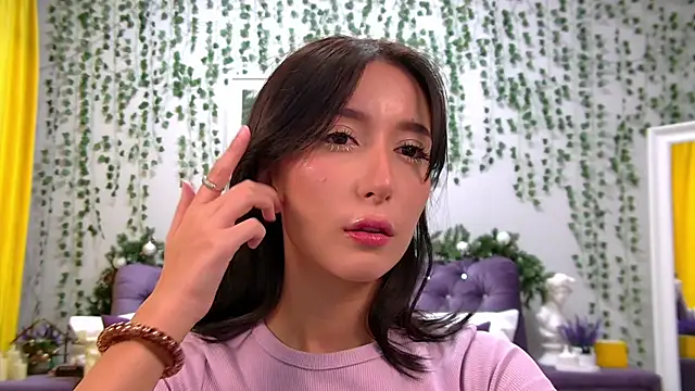 Snapshot of NicoleLimp chatting on December 12, 2024, 10:13 am NicoleLimp online show from December 12, 2024, 10:13 am