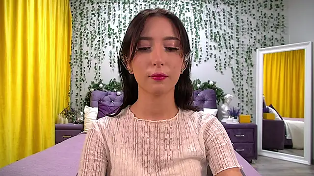 Snapshot of NicoleLimp chatting on December 16, 2024, 6:32 am NicoleLimp online show from December 16, 2024, 6:32 am