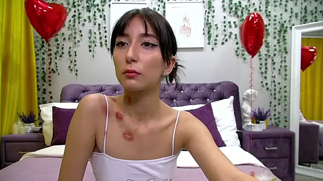 Snapshot of NicoleLimp chatting on February 14, 2025, 10:14 pm NicoleLimp online show from February 14, 2025, 10:14 pm