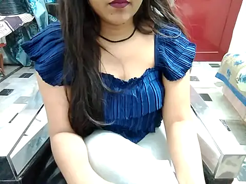 aarushi sharmaa online show from February 26, 2025, 6:43 pm