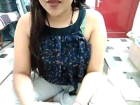 aarushi sharmaa online show from March 16, 2025, 5:17 pm