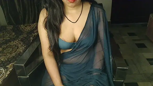 aarushi sharmaa online show from April 3, 2026, 2:09 am