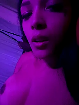 MOMMYJEVAA online show from November 17, 2025, 9:59 am