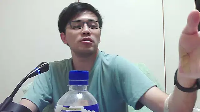 Snapshot of ryusei18570 chatting on September 13, 2025, 3:12 pm ryusei18570 online show from September 13, 2025, 3:12 pm