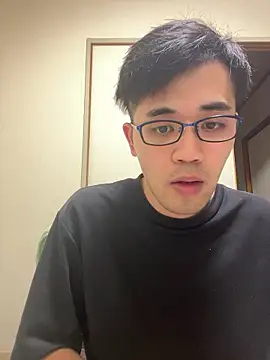 ryusei18570 online show from November 2, 2025, 5:37 pm