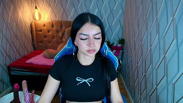 Angelchristix online show from May 14, 2026, 2:02 pm