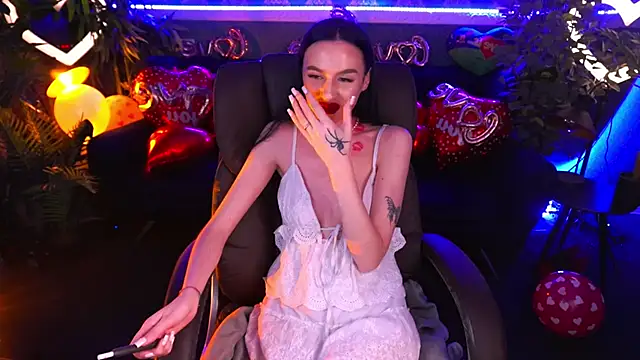 Snow WhiteeeX online show from February 14, 2025, 5:09 am