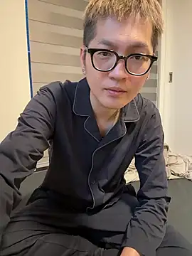 kensnb online show from April 12, 2026, 8:25 pm