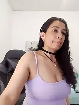 Hikaryfire online show from February 9, 2025, 3:11 am