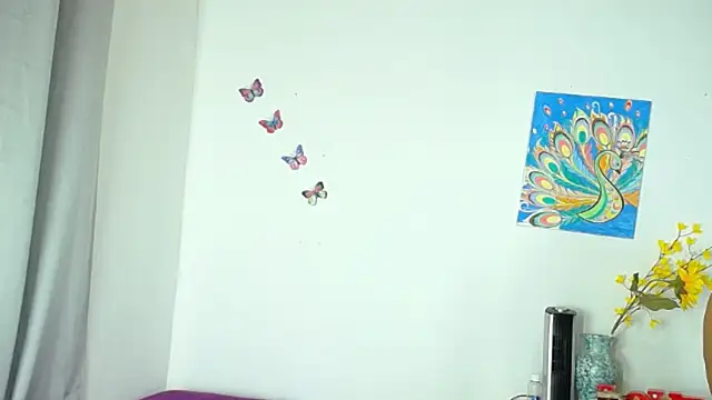 Madison  12 online show from December 7, 2024, 1:25 am