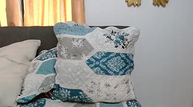 Snapshot of cataafitt chatting on February 3, 2025, 7:00 pm cataafitt online show from February 3, 2025, 7:00 pm