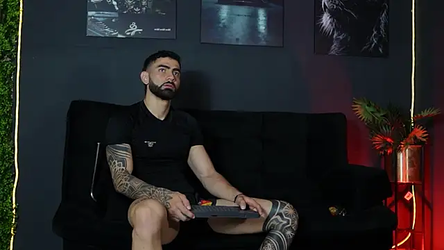 Austin bolt online show from December 4, 2025, 1:59 am