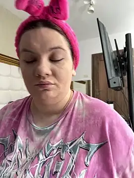 MelanieBrownn online show from March 13, 2025, 4:23 pm