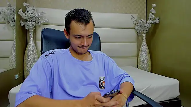 Desmon Clark online show from February 2, 2025, 7:14 pm