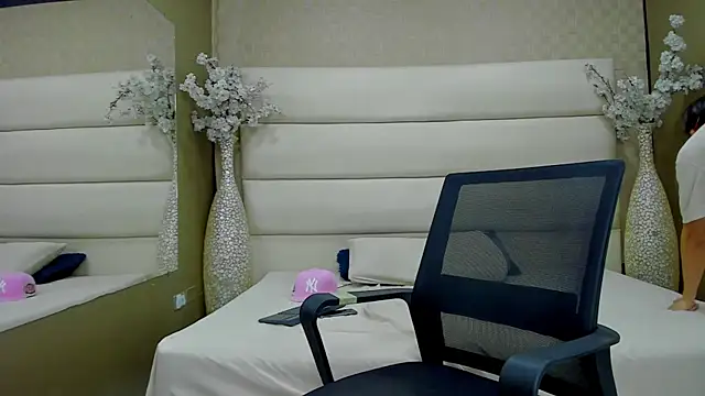 Desmon Clark online show from February 6, 2025, 8:50 am