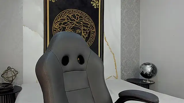 Desmon Clark online show from February 19, 2025, 10:20 pm