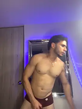 Snapshot of Tayler_duster chatting on January 9, 2025, 6:06 am Tayler duster online show from January 9, 2025, 6:06 am