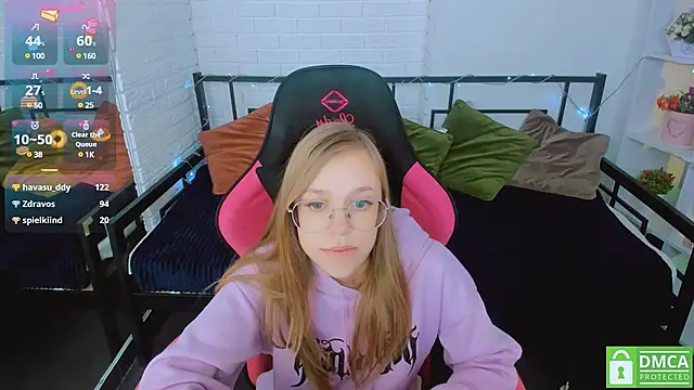 LayriantaVee online show from January 16, 2025, 1:14 pm