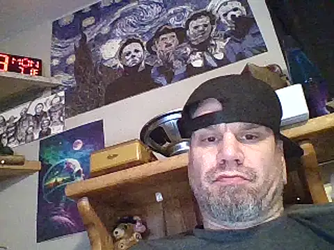 Snapshot of clitstitsandbongrips chatting on February 17, 2025, 12:59 pm clitstitsandbongrips online show from February 17, 2025, 12:59 pm