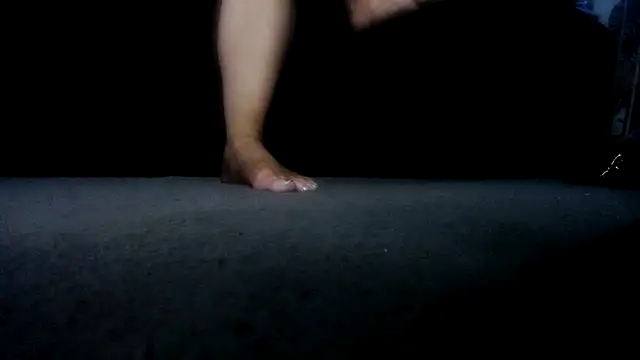 Niquitasparkles online show from January 30, 2025, 9:25 am