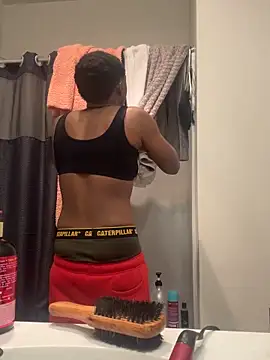 Snapshot of TransboyJay chatting on September 9, 2025, 1:05 am TransboyJay online show from September 9, 2025, 1:05 am