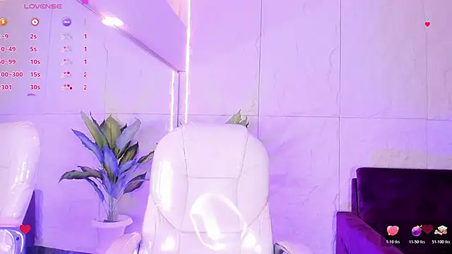 HannaPaola online show from November 15, 2025, 10:37 pm