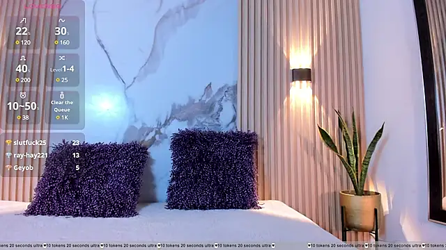 valentina lux online show from February 6, 2025, 9:11 am