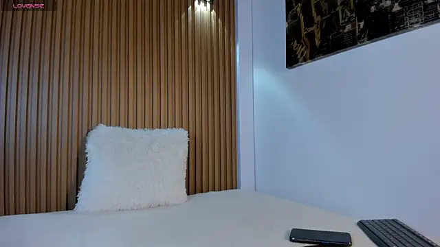 valentina lux online show from March 21, 2025, 7:24 pm