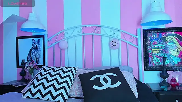 Liah Grey8 online show from February 22, 2025, 9:15 pm