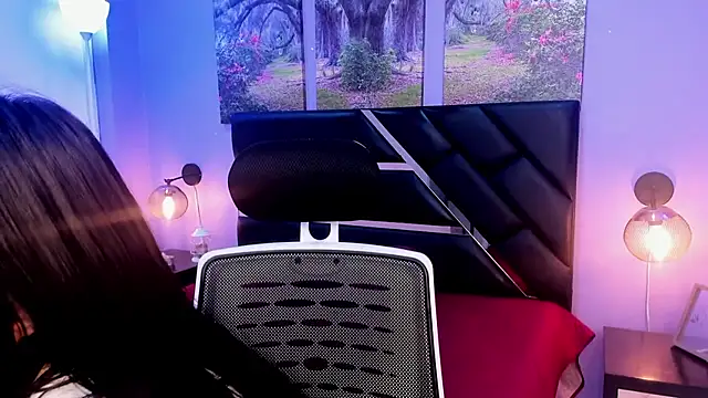 KimberlyVillaLobos online show from February 19, 2025, 11:38 am