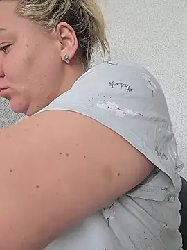 Anna Curvy online show from March 20, 2026, 4:17 am