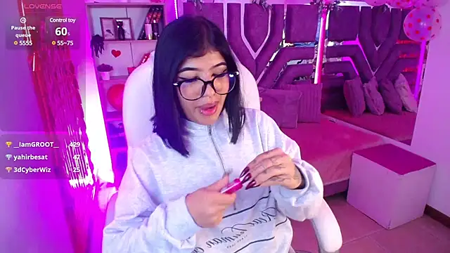 AliceWalker 11 online show from February 13, 2025, 2:12 am