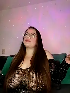 soofy   online show from October 15, 2025, 2:55 am