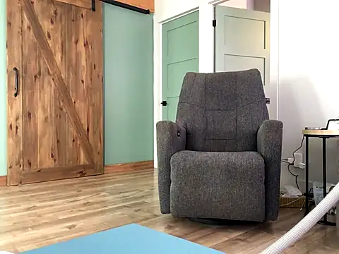 Frankdick01 online show from November 16, 2025, 3:39 pm