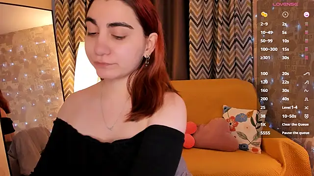 hannacheekss  online show from March 17, 2026, 2:05 am