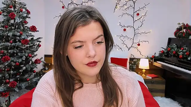 Snapshot of showmeparadise chatting on December 18, 2024, 9:14 am showmeparadise online show from December 18, 2024, 9:14 am