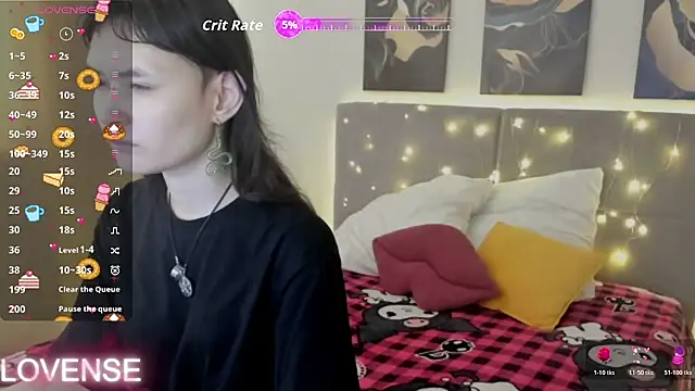 Emily Strikeee online show from April 3, 2026, 1:58 am