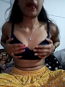 pikubaby online show from February 3, 2025, 10:00 pm