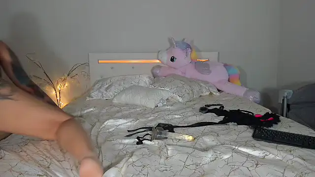 Snapshot of marianaferrero chatting on December 31, 2024, 6:57 pm marianaferrero online show from December 31, 2024, 6:57 pm