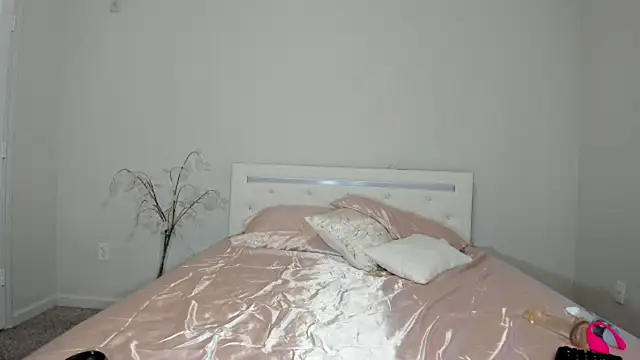 Snapshot of marianaferrero chatting on February 12, 2025, 5:16 pm marianaferrero online show from February 12, 2025, 5:16 pm