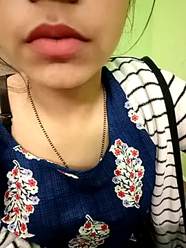 EACH 555 online show from December 13, 2025, 7:53 pm