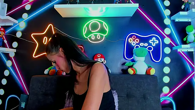 ChanelAdamss  online show from February 6, 2025, 8:56 pm