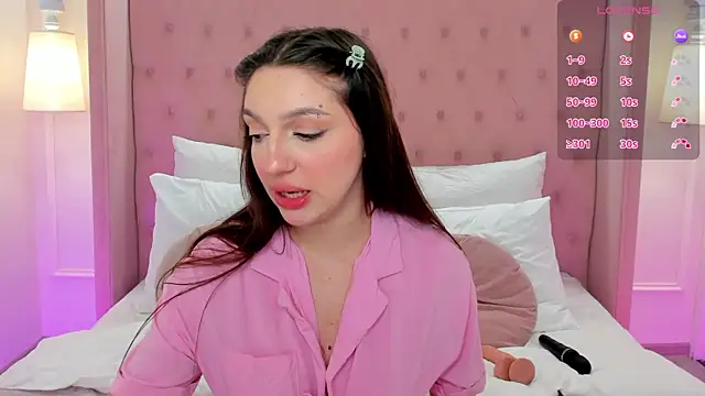 GiaCale online show from February 28, 2025, 11:56 pm