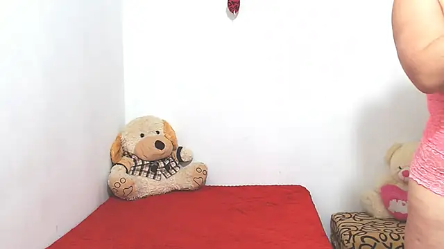 ariellth online show from November 27, 2025, 5:26 pm