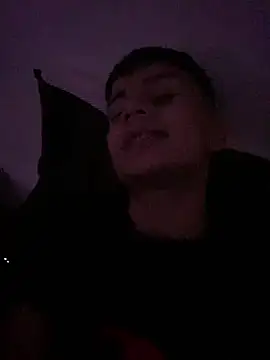 Snapshot of The__Rodriguez chatting on December 25, 2024, 6:52 am The  Rodriguez online show from December 25, 2024, 6:52 am