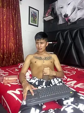 Snapshot of The__Rodriguez chatting on February 2, 2025, 9:45 pm The  Rodriguez online show from February 2, 2025, 9:45 pm