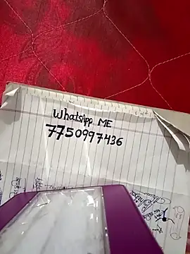 Snapshot of riteshika chatting on December 17, 2025, 12:27 am riteshika online show from December 17, 2025, 12:27 am