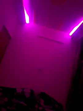 Snapshot of Fadhillah_1999 chatting on December 1, 2024, 7:25 pm Fadhillah 1999 online show from December 1, 2024, 7:25 pm